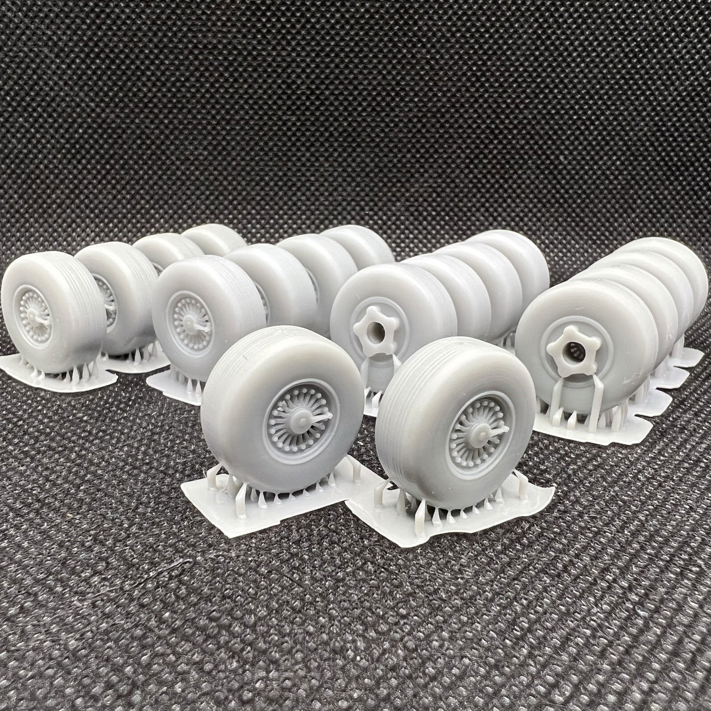1:72 747-8i