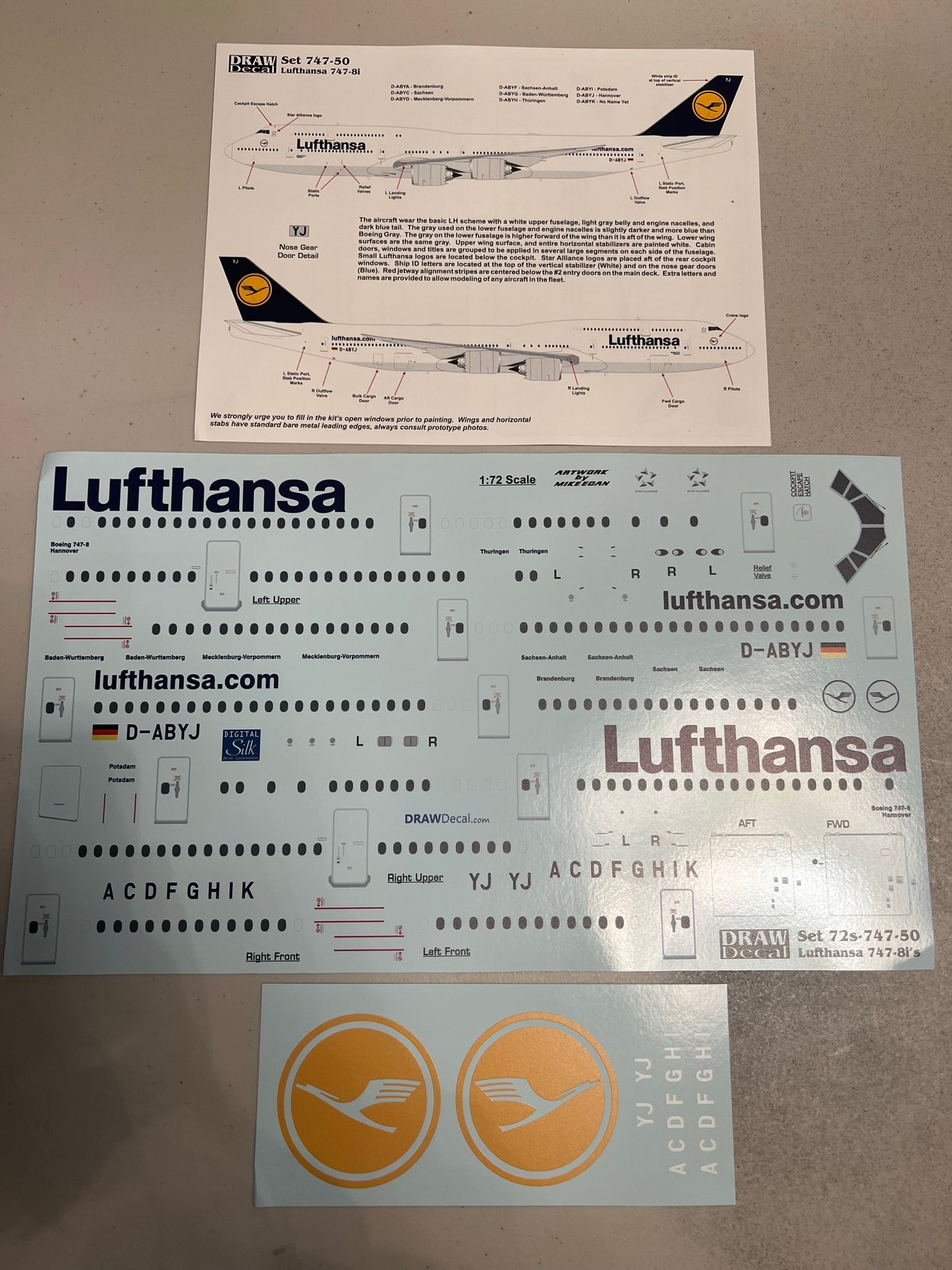 1:72 747-8i