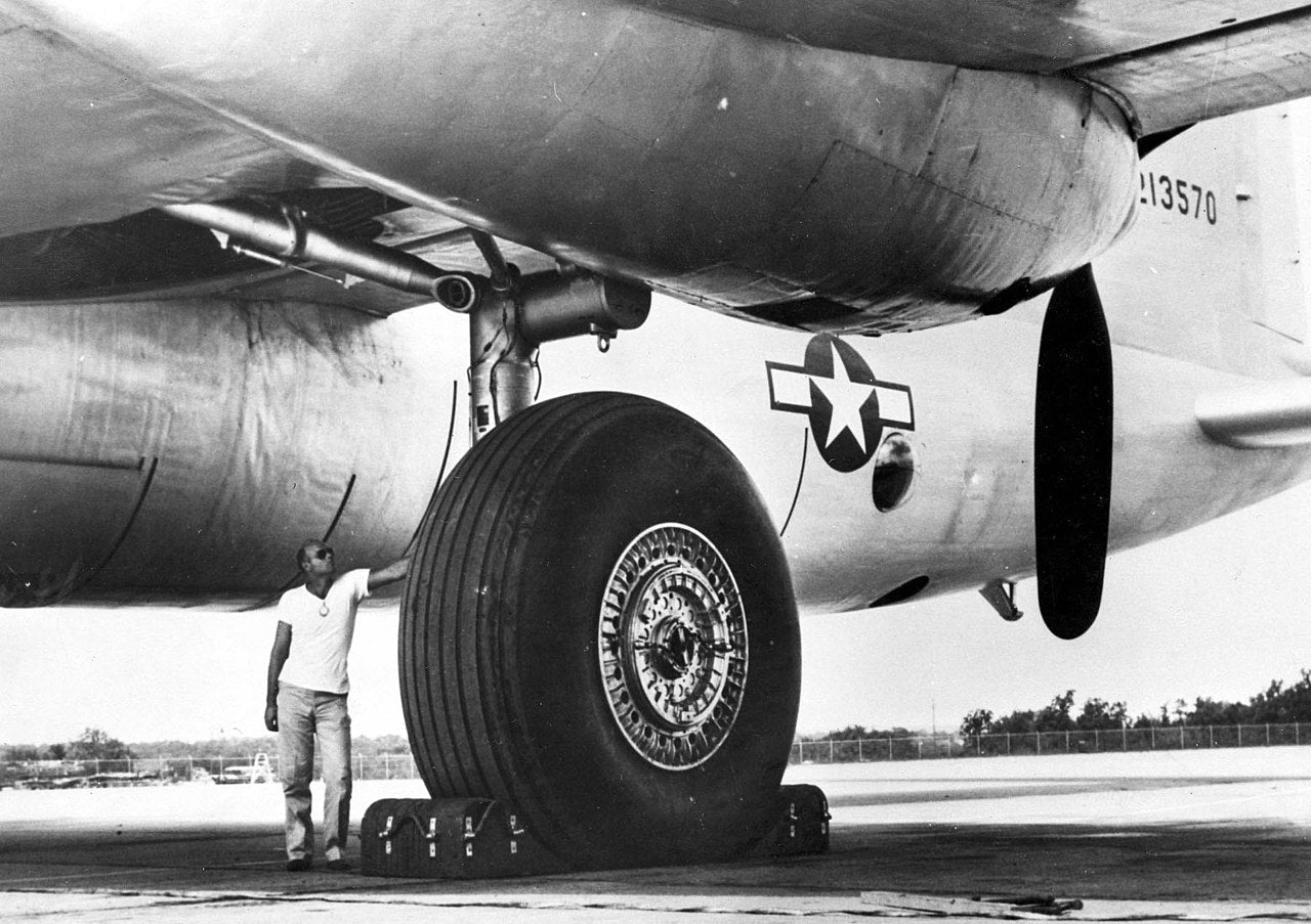 1:72 XB-36 Conversion Set (Early, with 110-inch Main Wheels)