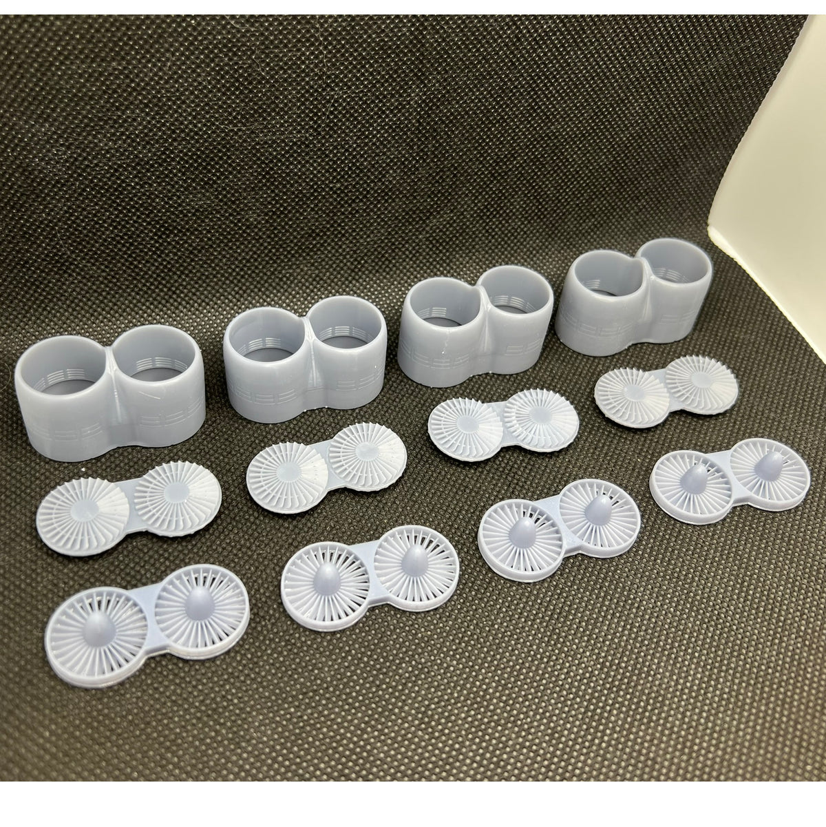 1:72 B-52H TF33 Engine Set (Aux Intake Doors Closed) – Titan Model Kits